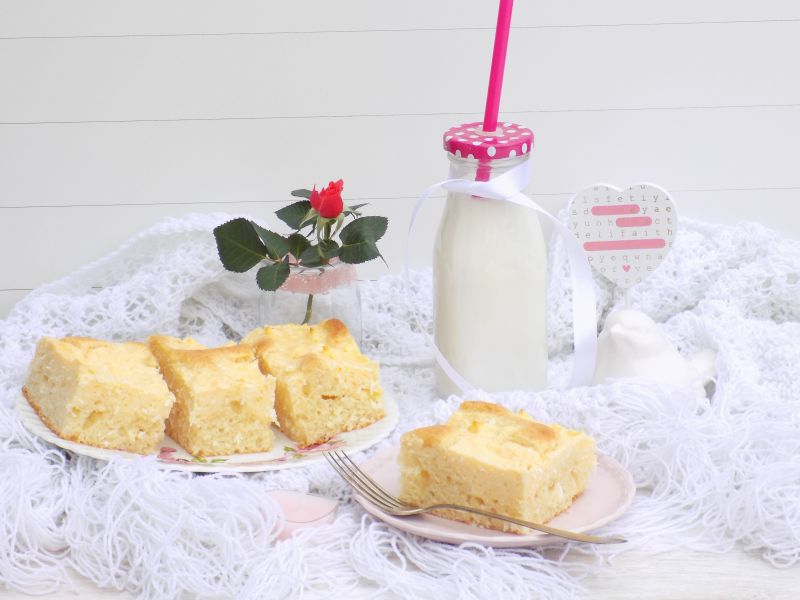 Ciasto jogurtowe z białym serem