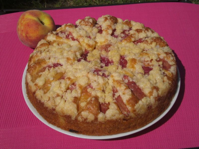 Ciasto jogurtowe z brzoskwiniami