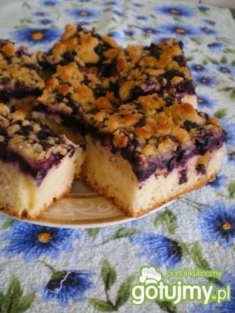 Ciasto jogurtowe z jagodami i kruszonką