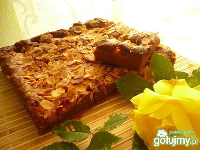 Ciasto jogurtowe z morelami