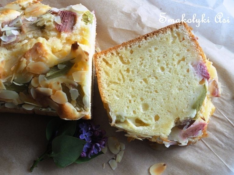 Ciasto jogurtowe z rabarbarem Ciasto jogurtowe z rabarbarem