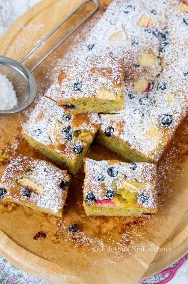 Ciasto jogurtowo-żytnie z jabłkami