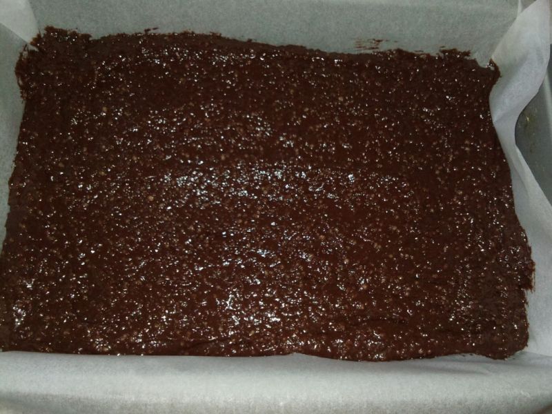 Ciasto kakaowe z borówkami i kuskusem