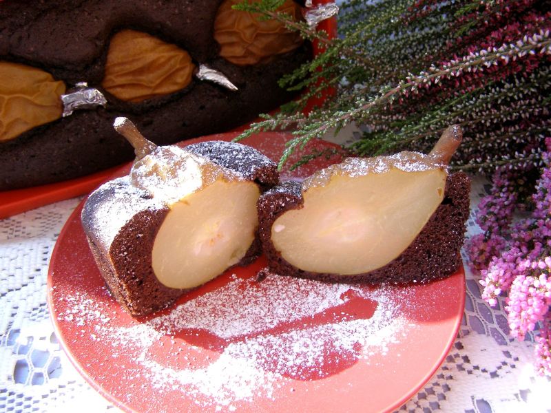 Ciasto kakaowe z gruszkami