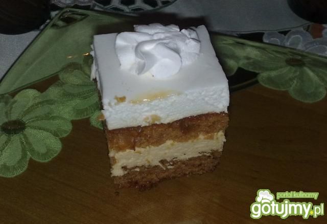 Ciasto kakaowo-kawowe ze śmietaną