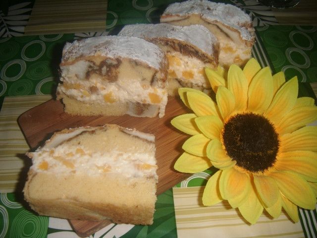 Ciasto kawowe z masą brzoskwiniową Ciasto kawowe z masą brzoskwiniową