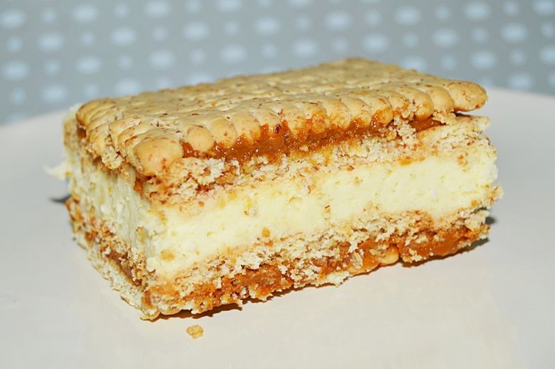 Ciasto kinder bueno z krówką i kokosem