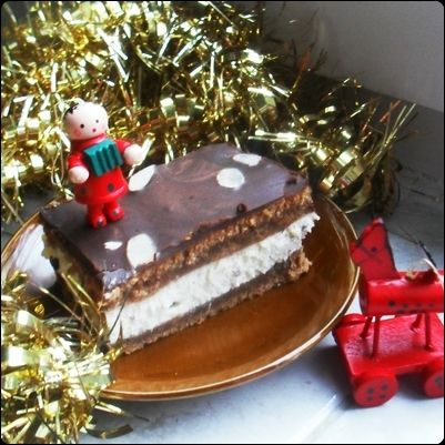 Ciasto korzenne z bitą śmietaną Ciasto korzenne z bitą śmietaną