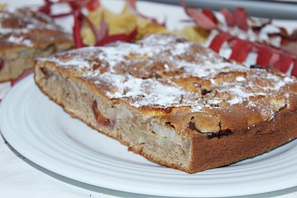 Ciasto korzenne z owocami  Ciasto korzenne z owocami