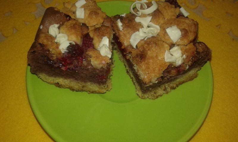 Ciasto kruche z czekoladową pianką Ciasto kruche z czekoladową pianką