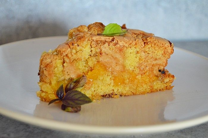 Ciasto kruche z pianką i brzoskwiniami Ciasto kruche z pianką i brzoskwiniami