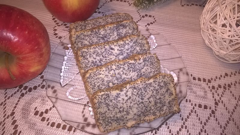 Ciasto makowe z jabłkiem
