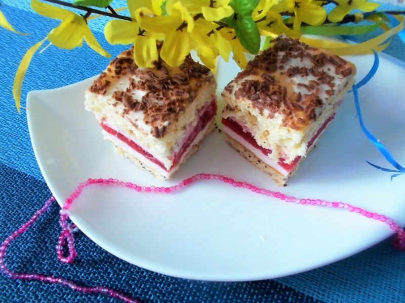 Ciasto makowe z malinami