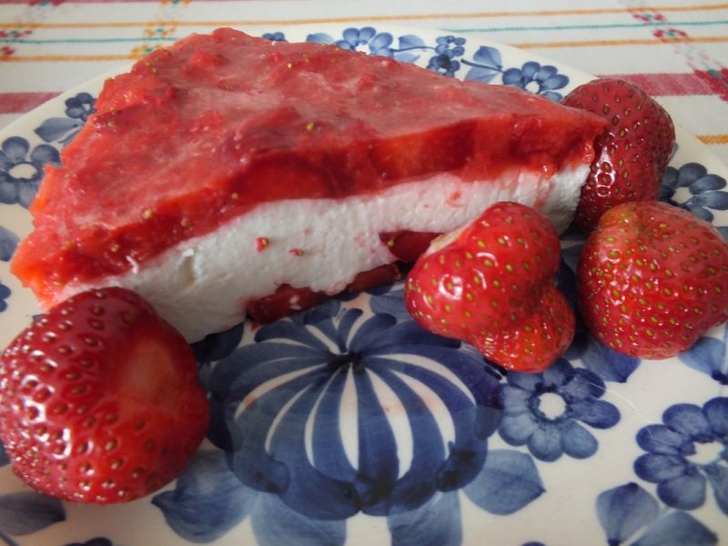 Ciasto maksymalnie truskawkowe Ciasto maksymalnie truskawkowe