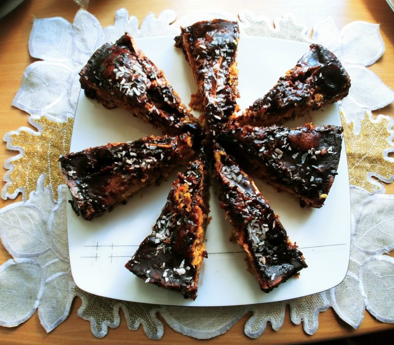 Ciasto marchewkowe z jabłkami i gruszkami Ciasto marchewkowe z jabłkami i gruszkami