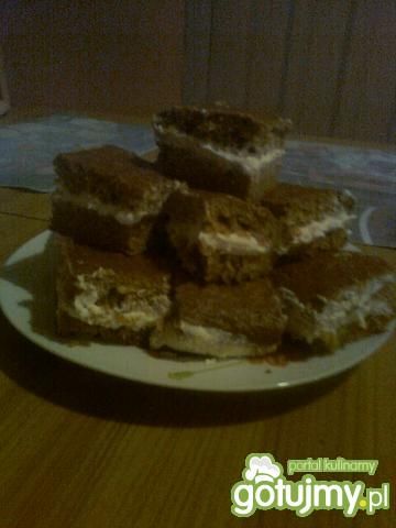 Ciasto marchewkowe z kremem Ciasto marchewkowe z kremem