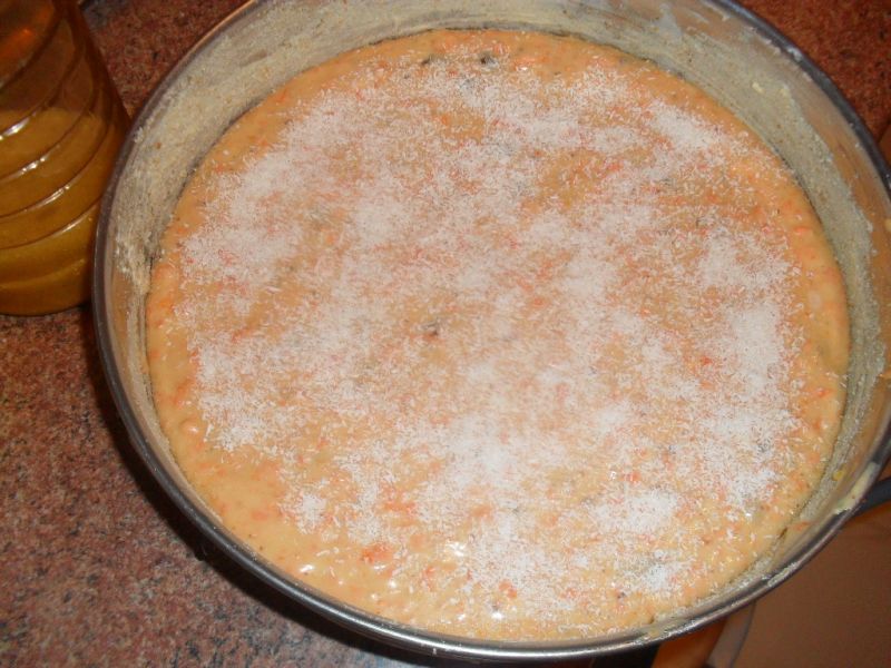 Ciasto marchewkowe z orzechami