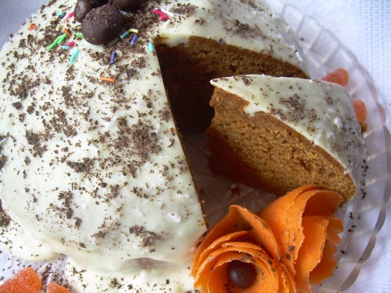 Ciasto marchewkowe z polewą serkową Ciasto marchewkowe z polewą serkową