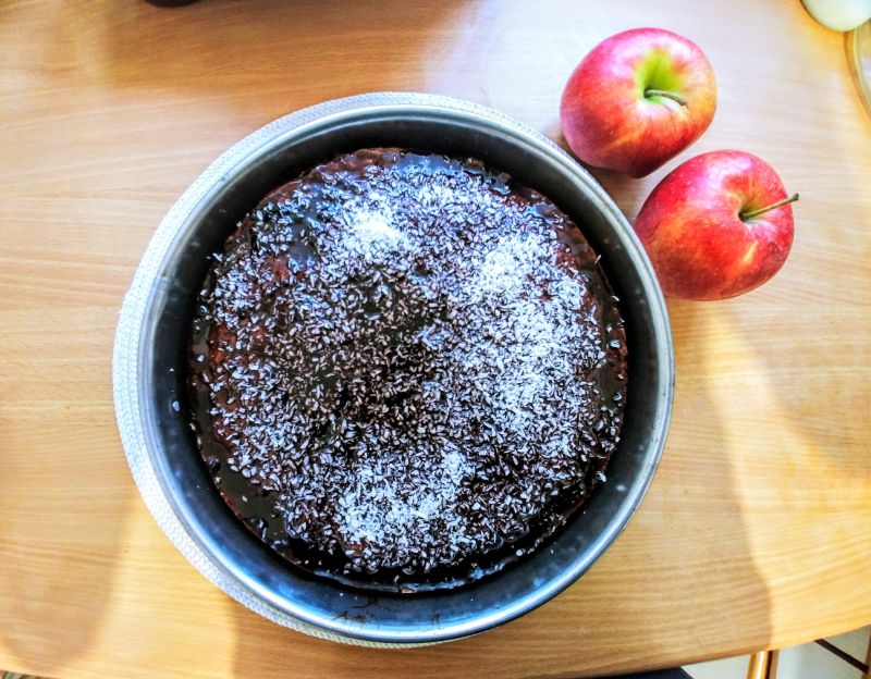 Ciasto marchewkowo - jabłkowe z orzechami