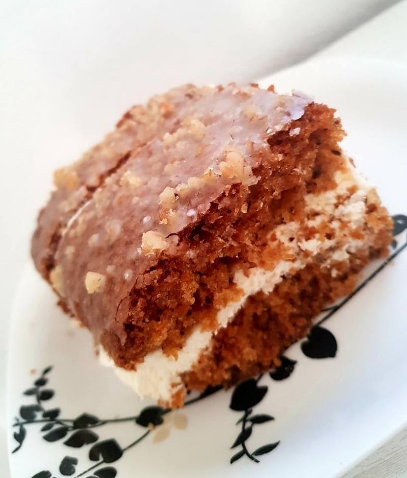 Ciasto marchewkowo-orzechowe