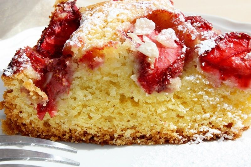 Ciasto migdałowe z truskawkami Ciasto migdałowe z truskawkami