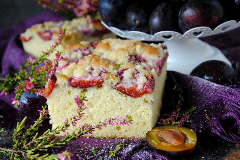 Ciasto migdałowo -  śliwkowe  Ciasto migdałowo -  śliwkowe