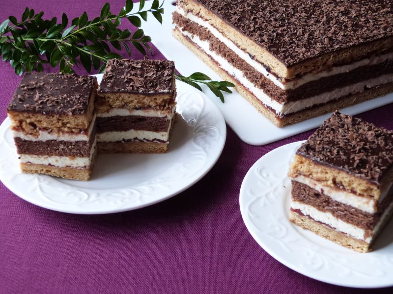 Ciasto miodowe z korzenną nutką