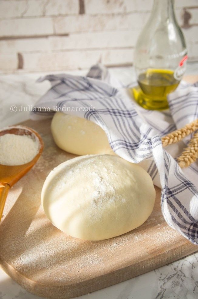 Ciasto na pizzę Ciasto na pizzę