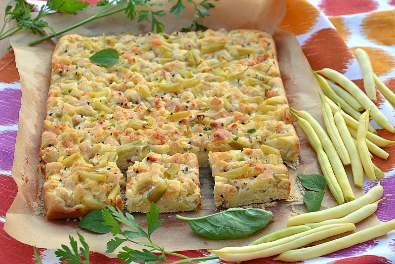 Ciasto na sodzie z kurczakiem, serem i fasolką  Ciasto na sodzie z kurczakiem, serem i fasolką