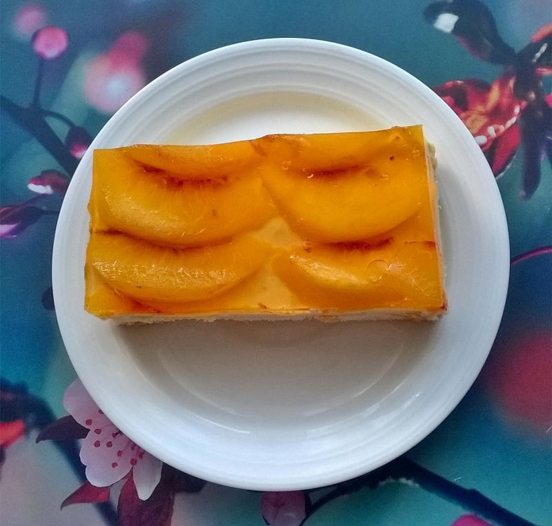 Ciasto na zimno z nektarynką Ciasto na zimno z nektarynką