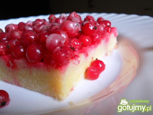 Ciasto omletowe z porzeczkami Ciasto omletowe z porzeczkami