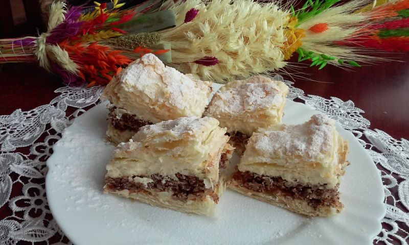 Ciasto orzechowe z kremem Ciasto orzechowe z kremem