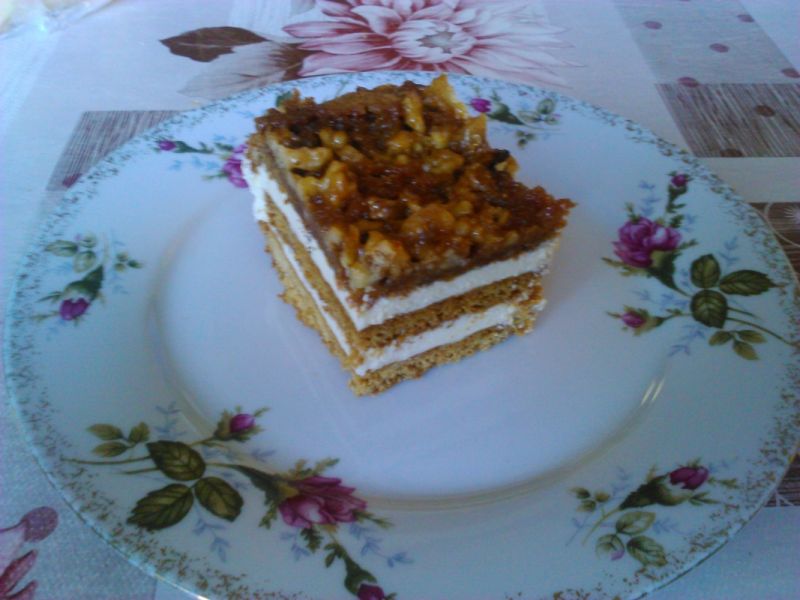 Ciasto orzechowiec  Ciasto orzechowiec