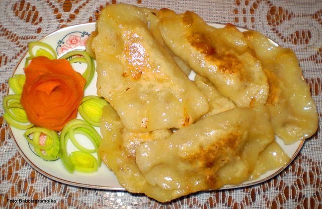 Ciasto parzone na pierogi : Ciasto parzone na pierogi :