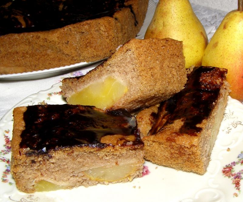 Ciasto piernikowe z gruszkami Ciasto piernikowe z gruszkami