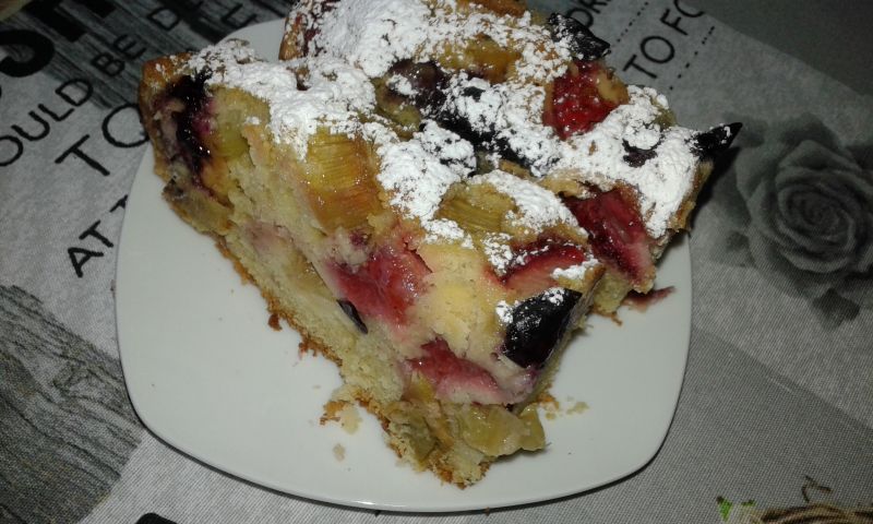 Ciasto rabarbarowo - truskawkowo - borówkowe