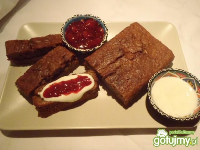 Ciasto ryżowe z konfiturą