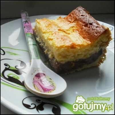 Ciasto serowo-budyniowe z brzoskwinią