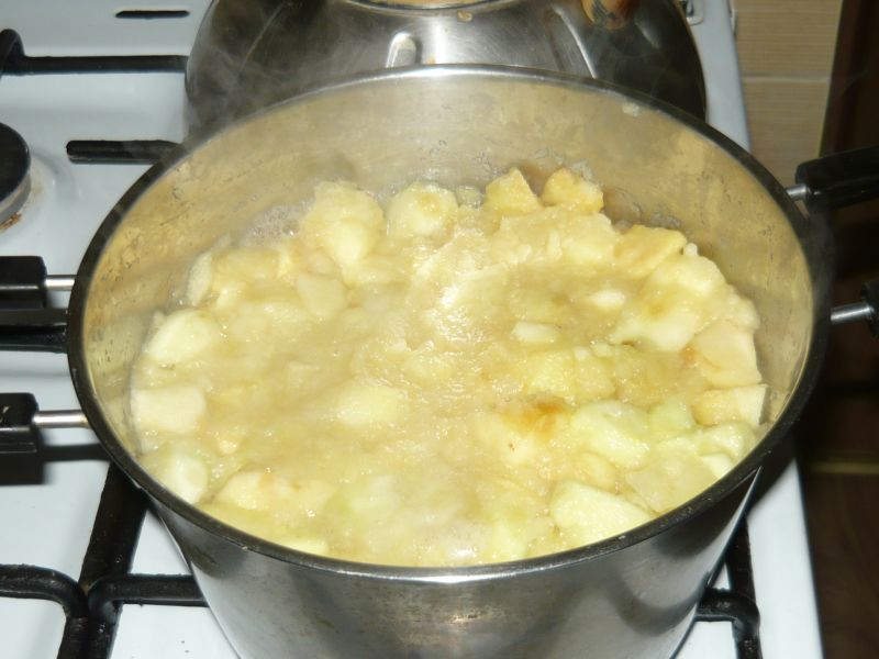 Ciasto serowo-jabłkowe bez pieczenia