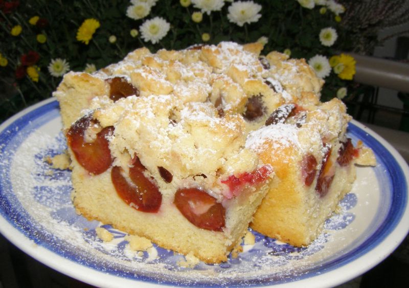 Ciasto śliwkowe z orzechową kruszonką Ciasto śliwkowe z orzechową kruszonką