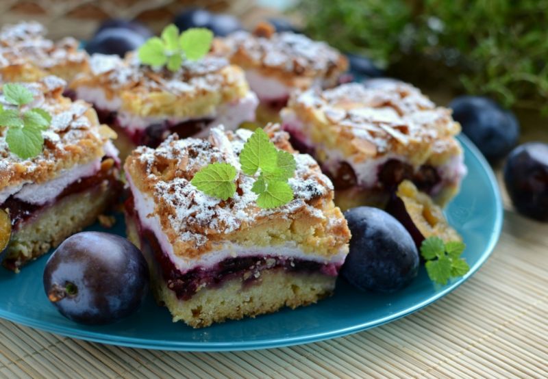 Ciasto śliwkowe z pianką Ciasto śliwkowe z pianką