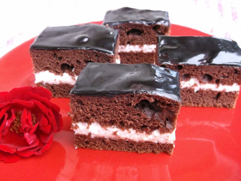 Ciasto śmietanowa kanapka Ciasto śmietanowa kanapka