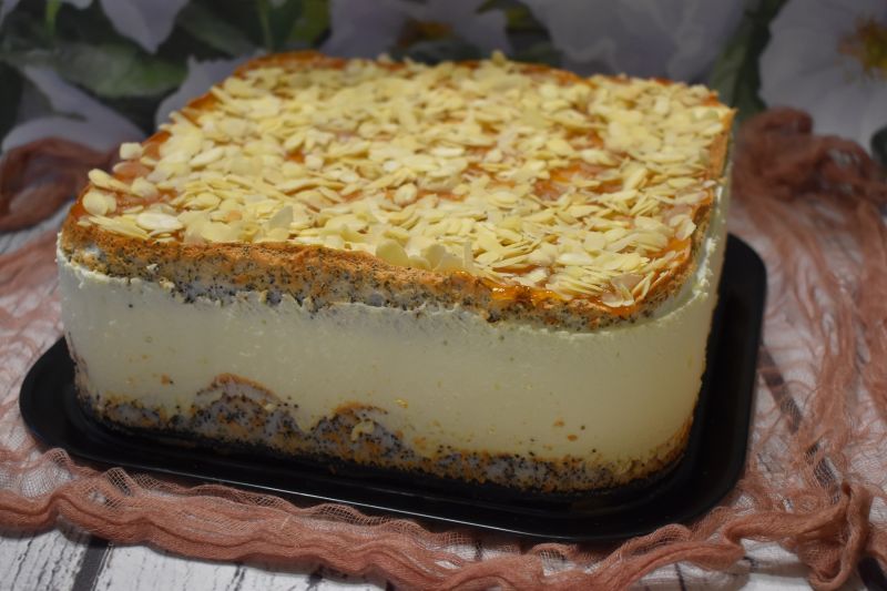 Ciasto śmietanowe z makiem Ciasto śmietanowe z makiem