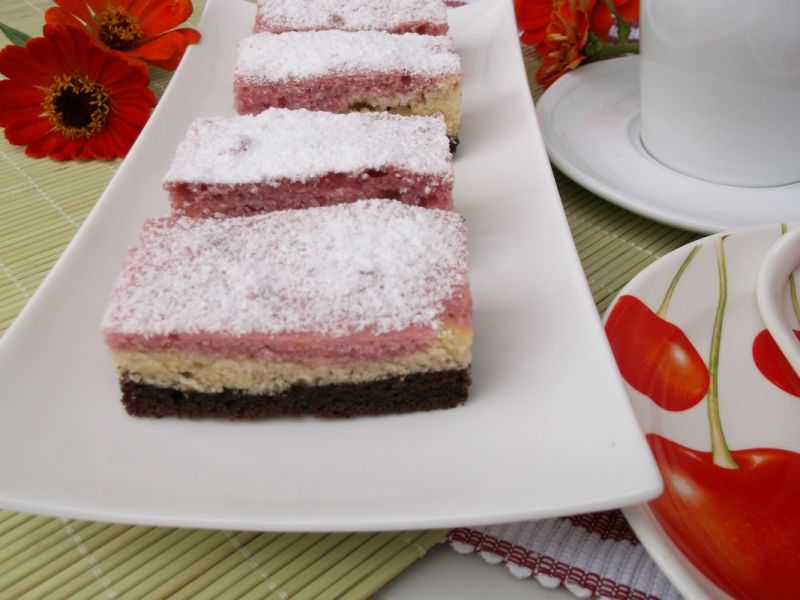 Ciasto trójkolorowe Ciasto trójkolorowe