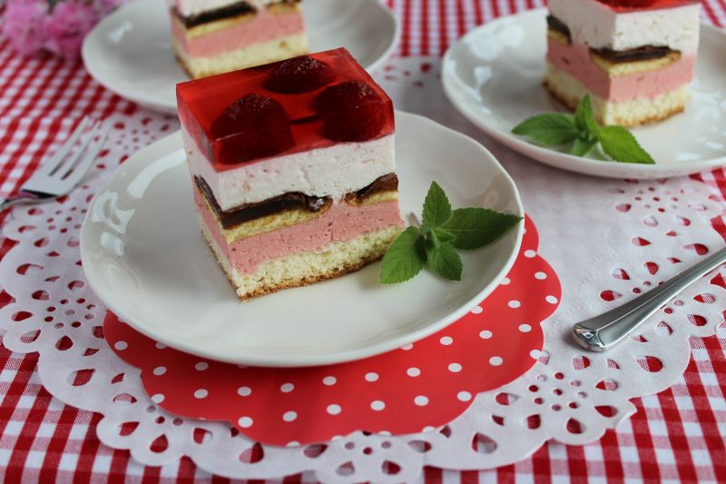 Ciasto truskawkowa fantazja