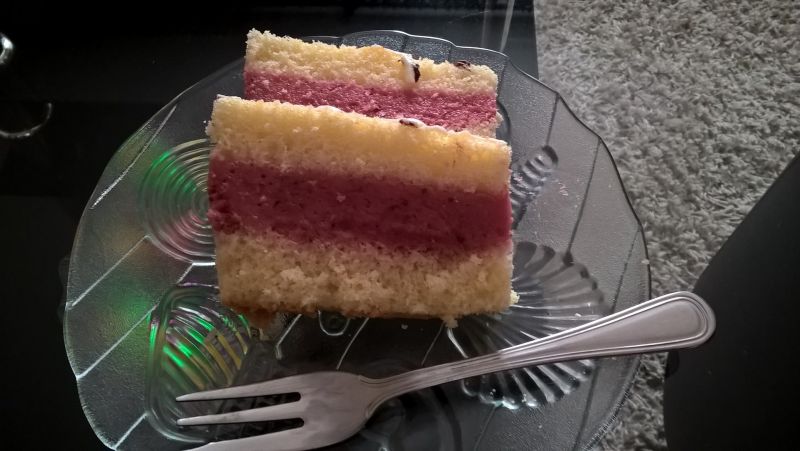 Ciasto "Truskawkowe niebo" Ciasto "Truskawkowe niebo"
