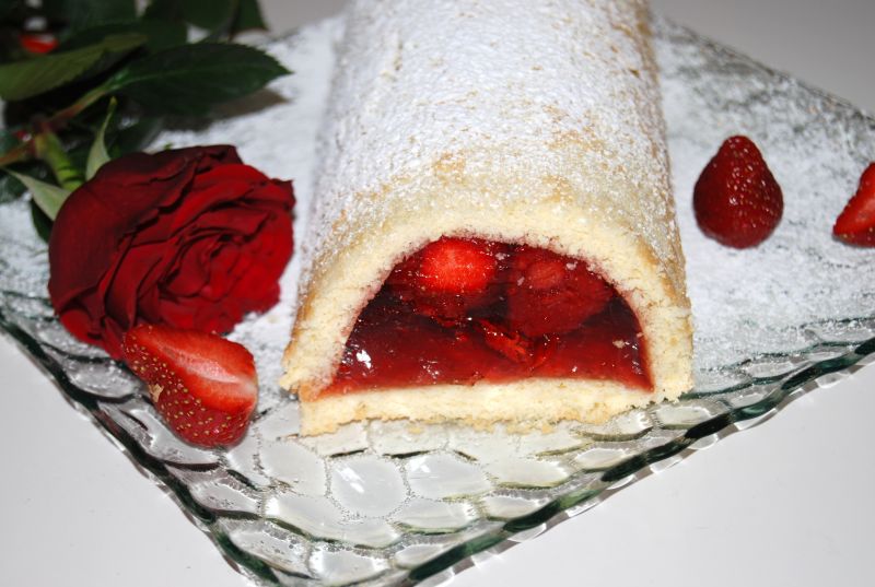 Ciasto truskawkowe z galaretką Ciasto truskawkowe z galaretką
