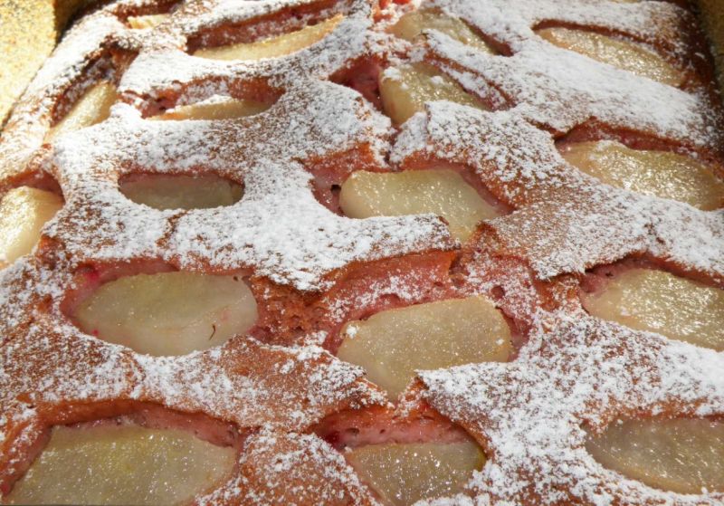 Ciasto truskawkowe z gruszkami 