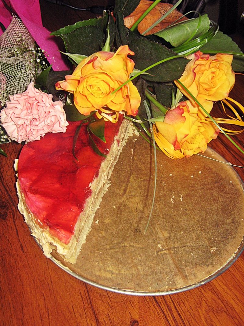 Ciasto truskawkowe z kremem krówkowym