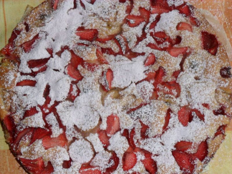 Ciasto truskawkowo-bananowe Ciasto truskawkowo-bananowe